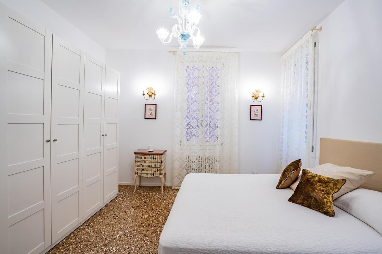 Ca' San Beneto Completely Refurbished In A Fabulously Central Area Venesia Bagian luar foto